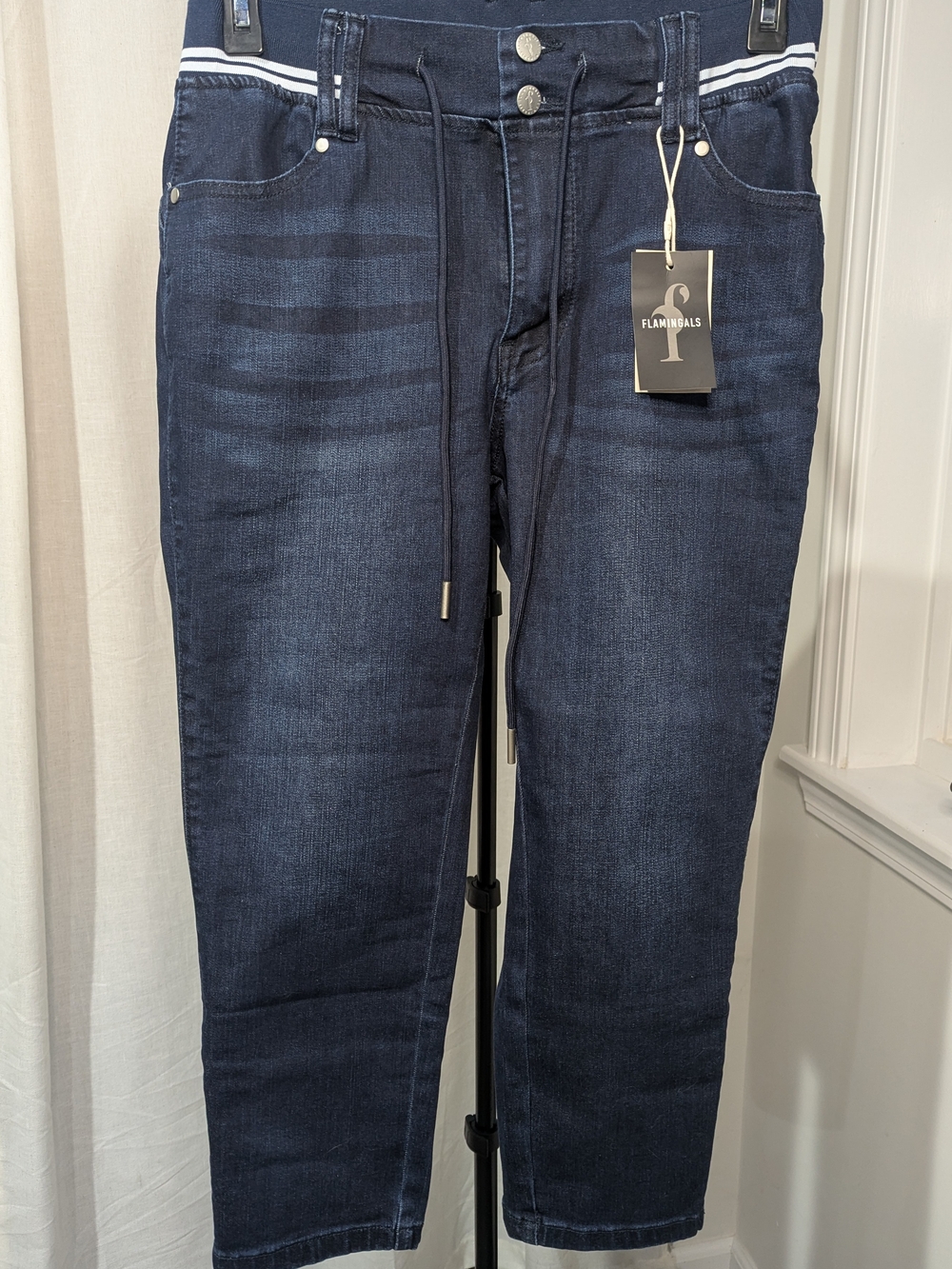 Flamingals dark blue cropped jean. Size L-XL. NWT. Free Ship.